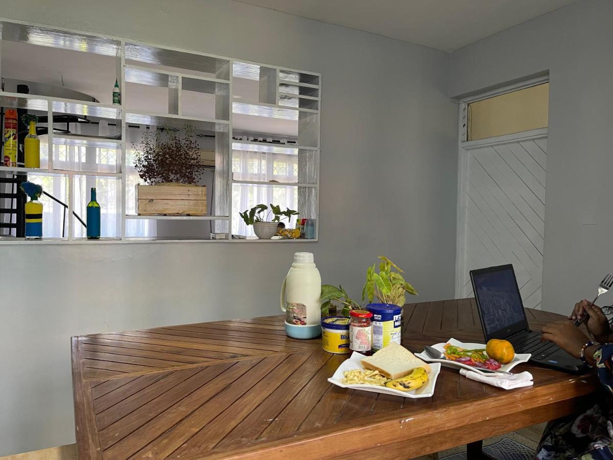 Gallivanters Hostel Darüsselam Dış mekan fotoğraf